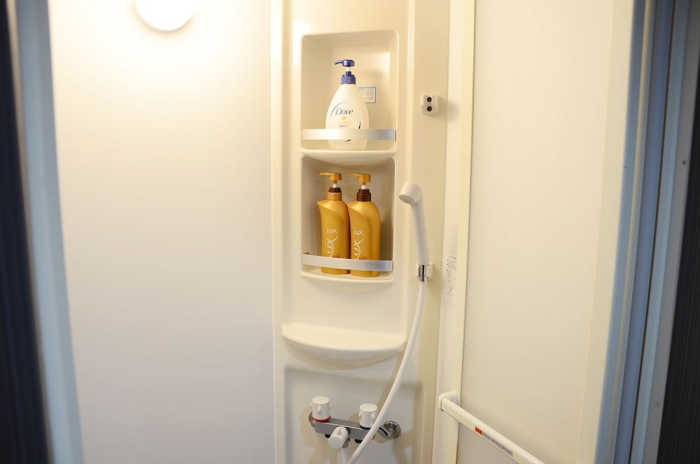 バスルームのシャワー