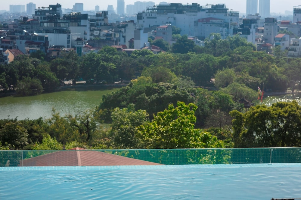 インフィニティ プール