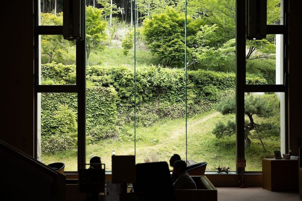 ロビーラウンジ