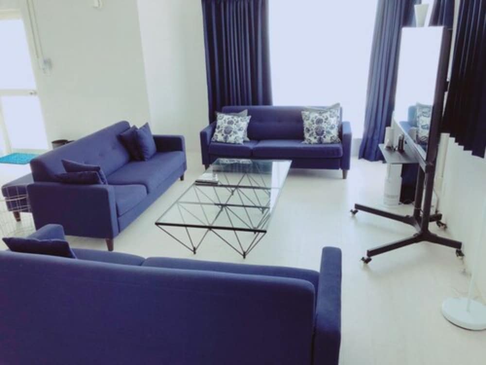 客室内のダイニングエリア