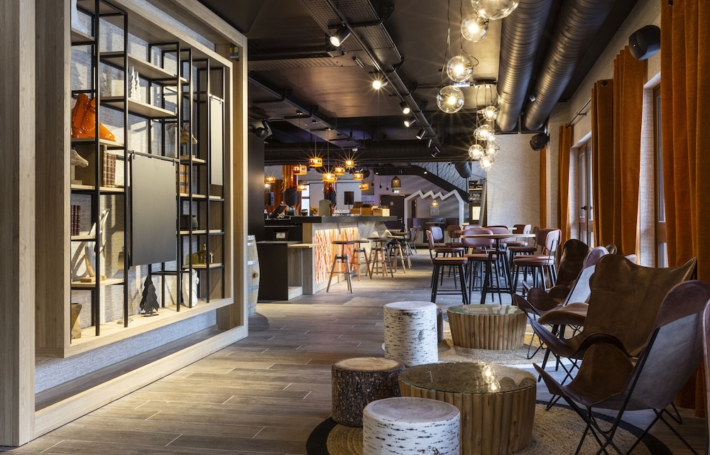 ロビー応接スペース