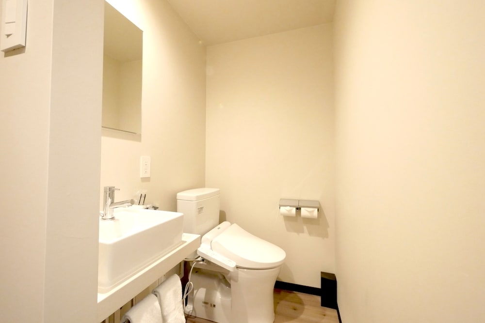 客室内のダイニングエリア