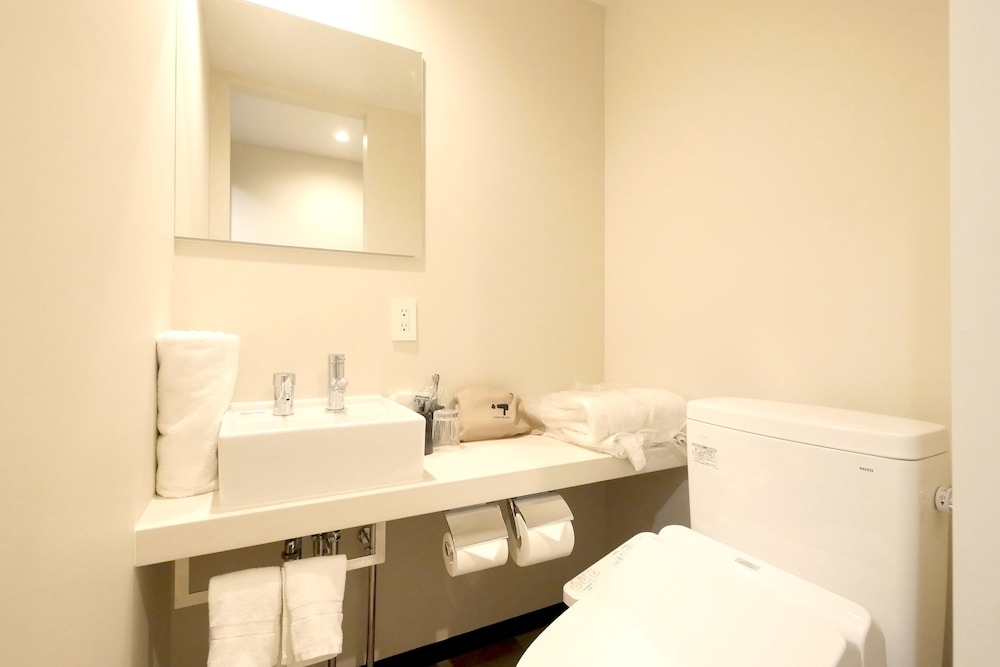 客室内のダイニングエリア