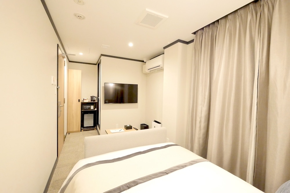 客室内のダイニングエリア