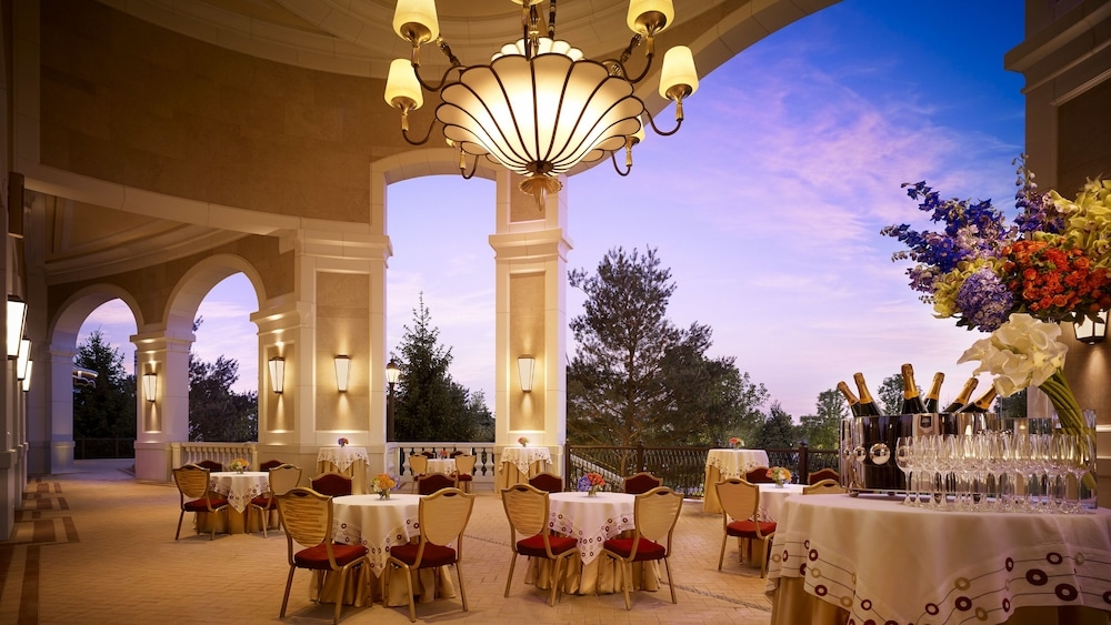 屋外バンケット スペース