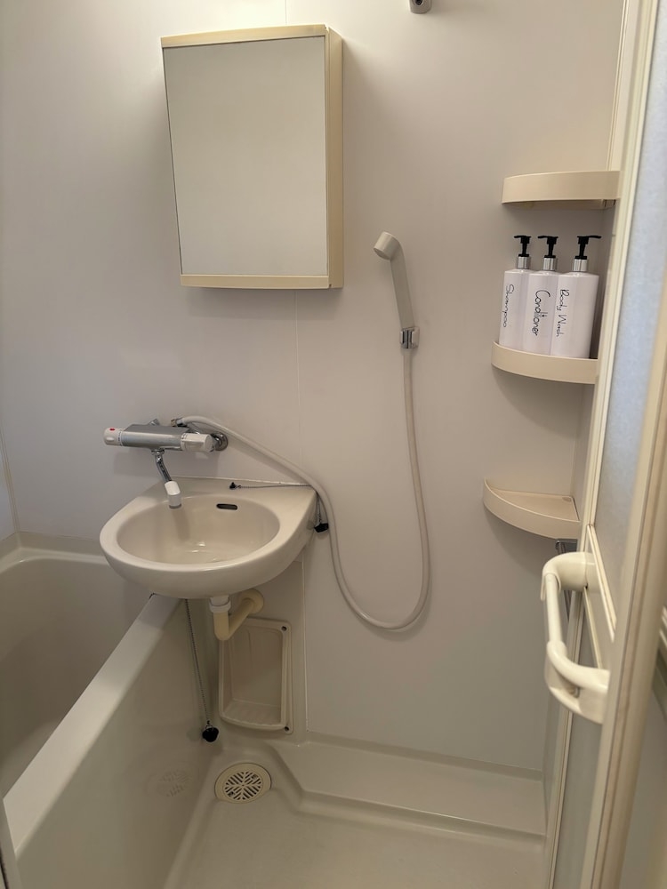 バスルームのシャワー