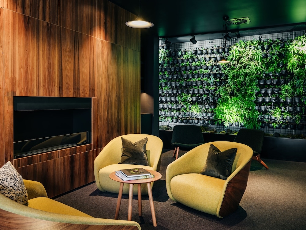 ロビーラウンジ