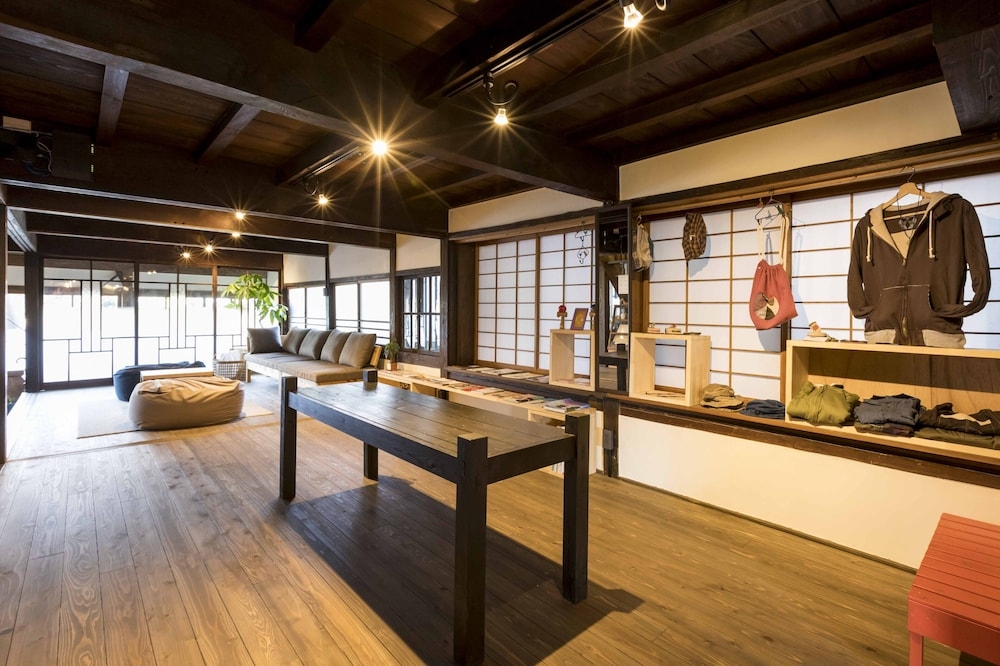 リビング エリア