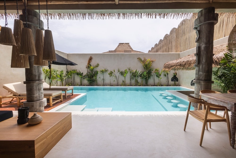 プライベートプール