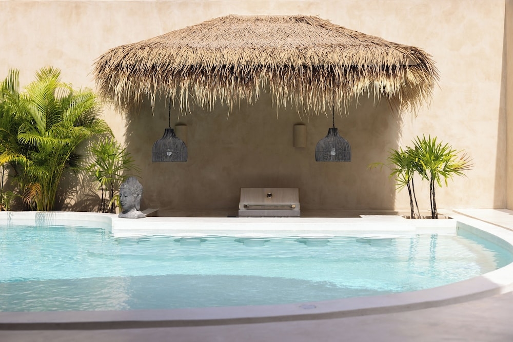 プライベートプール