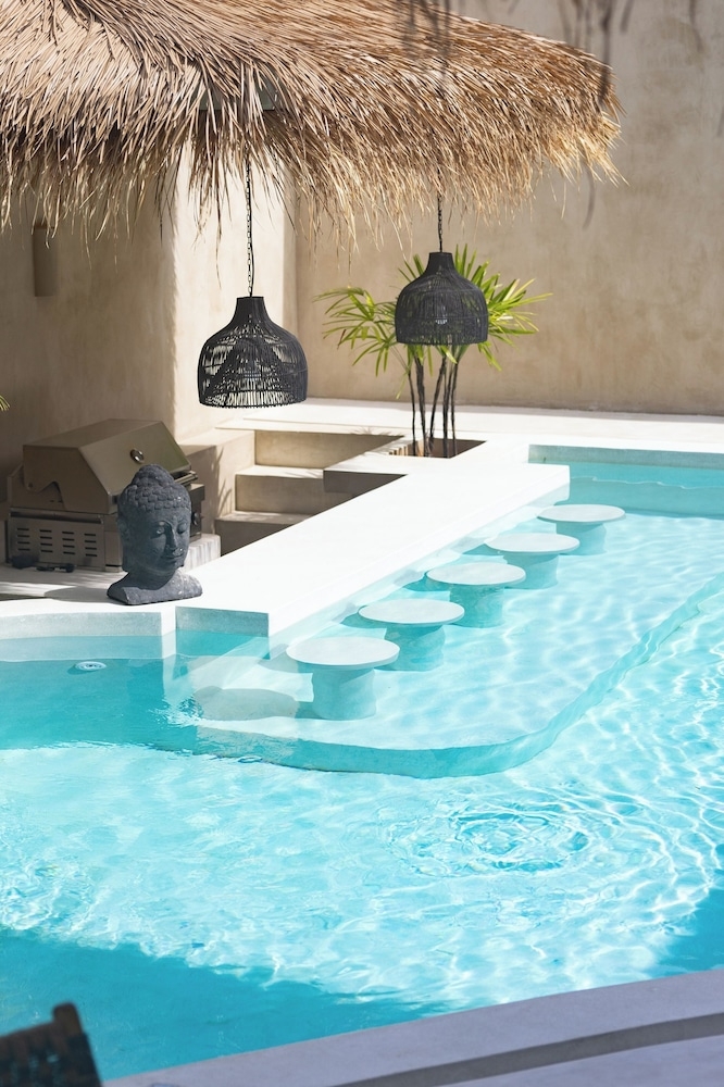 プライベートプール