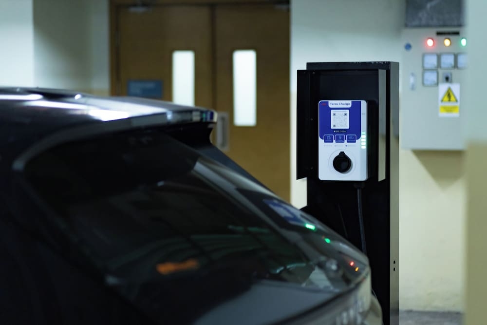 電気車両充電スタンド