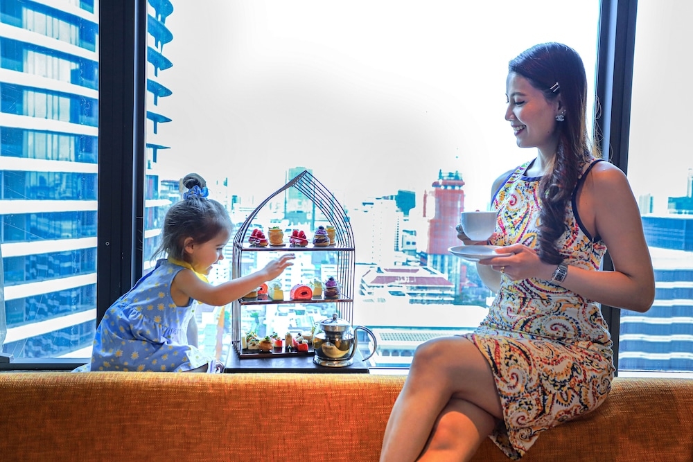 客室内のダイニングエリア