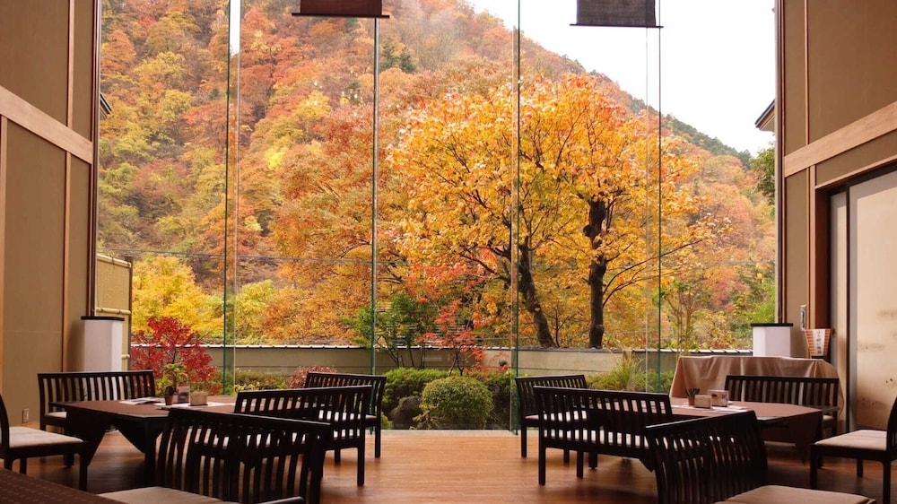 ロビーラウンジ