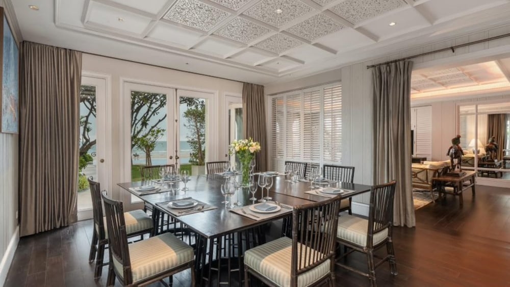 ダイニングルーム