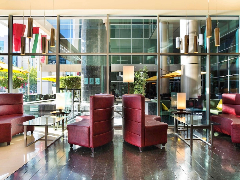 ロビー応接スペース