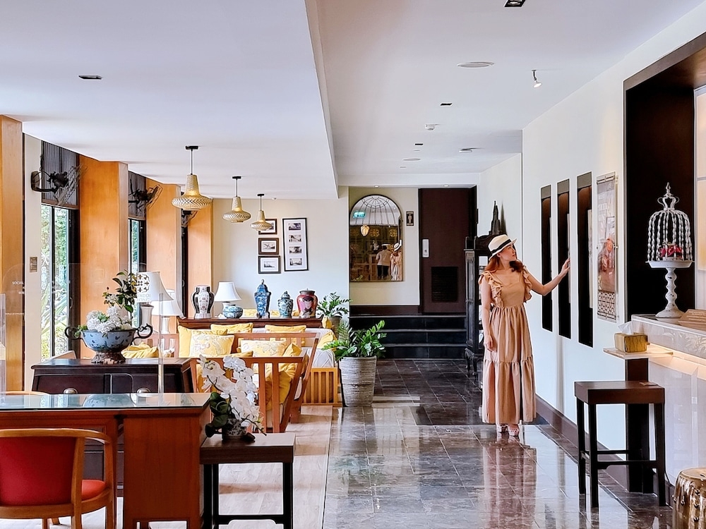 ロビー応接スペース