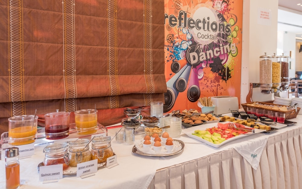 朝食ビュッフェ