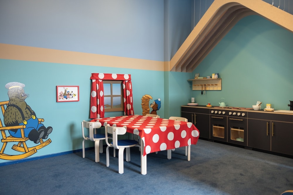 子供用の遊び場 - 屋内