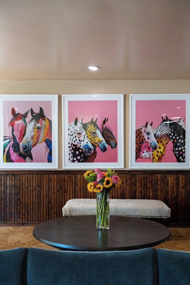 ロビーラウンジ