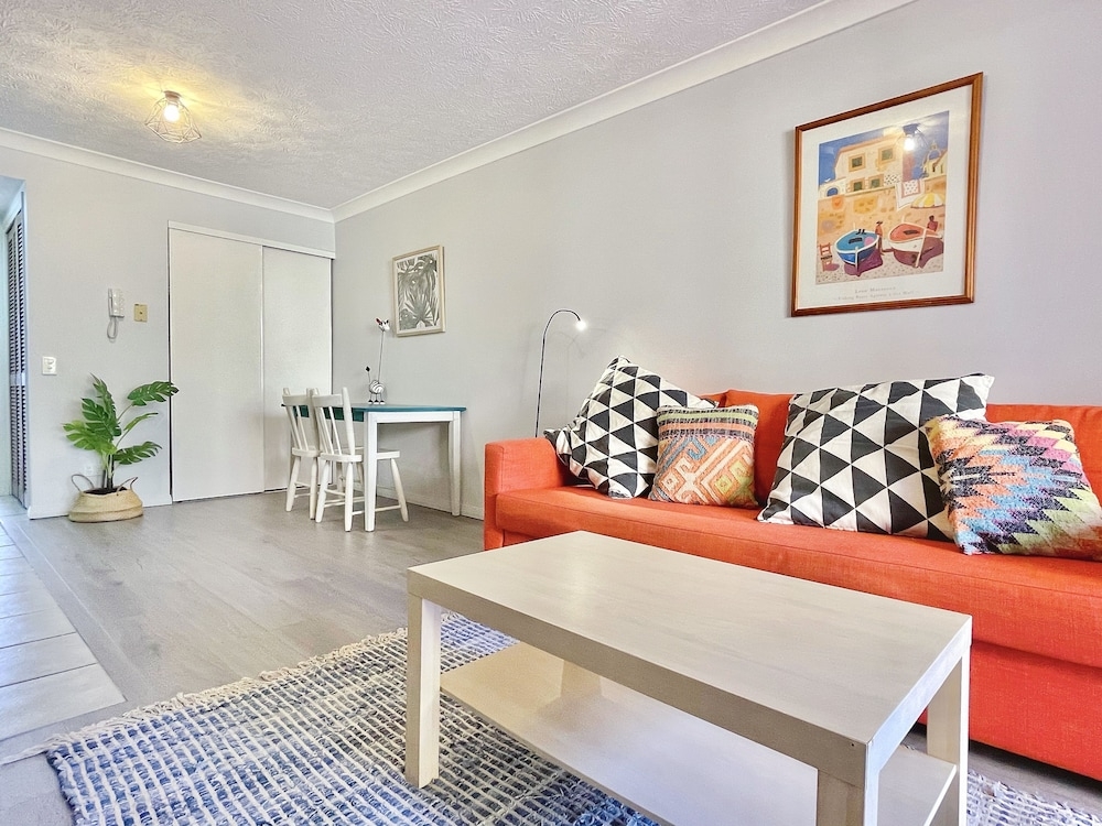 客室内のダイニングエリア