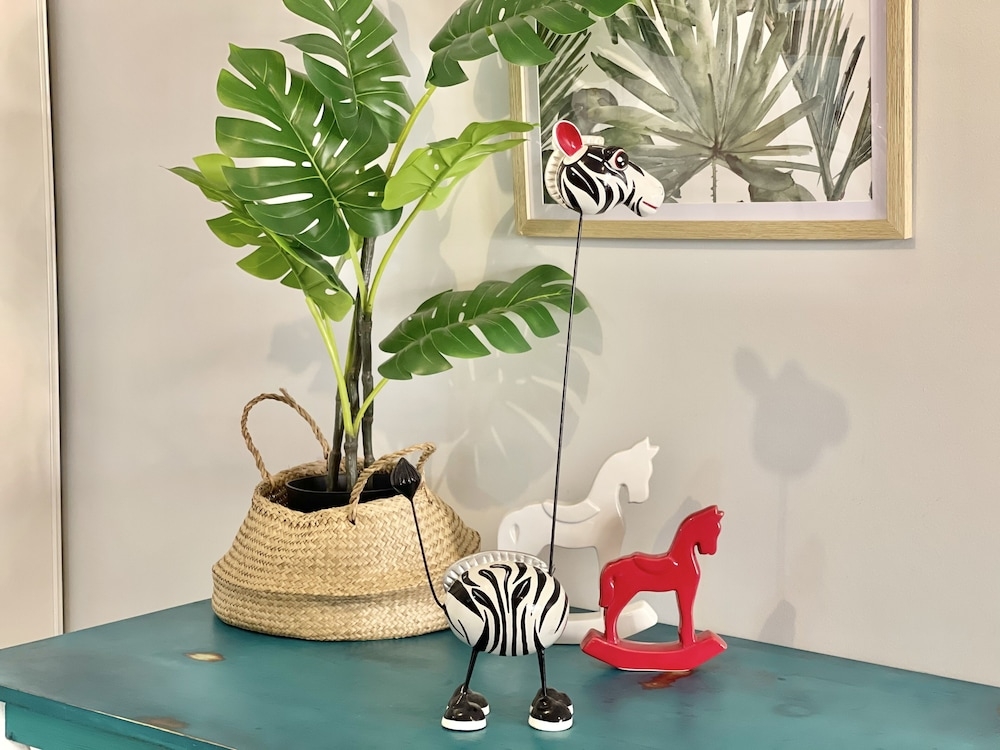 客室内のダイニングエリア