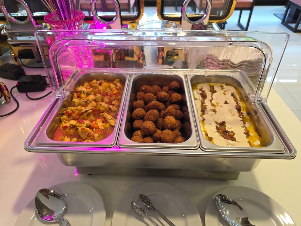 朝食ビュッフェ