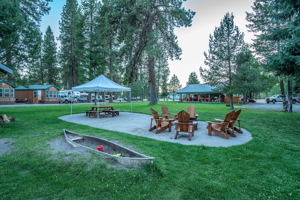 子供用の遊び場 - 屋外