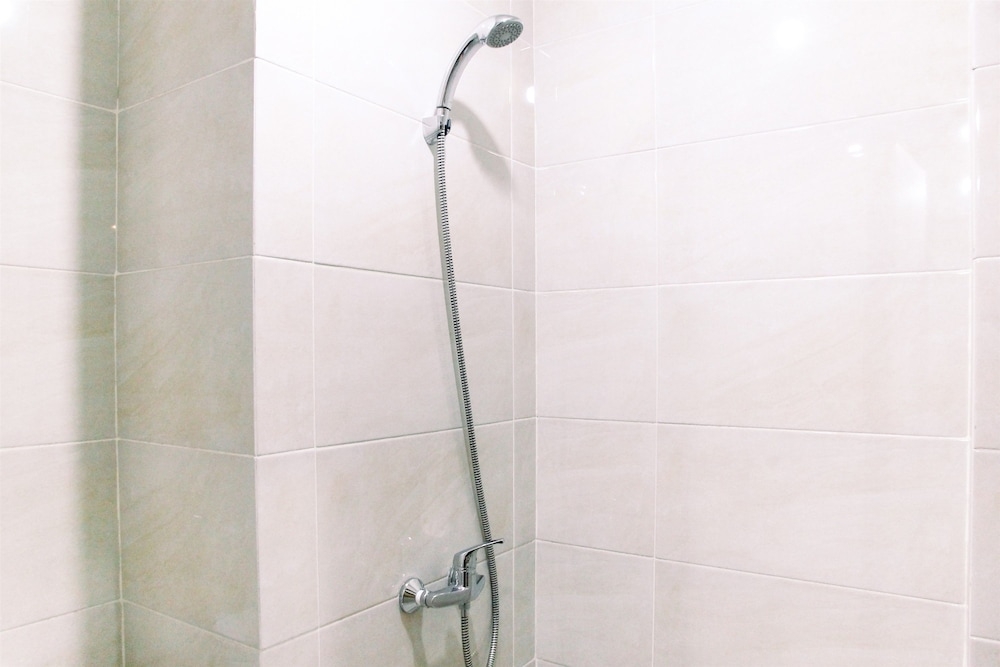 バスルームのシャワー