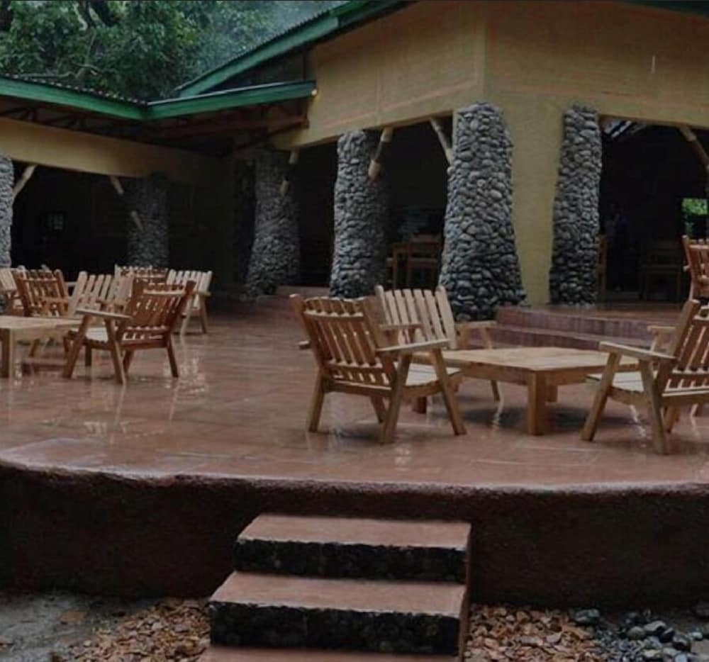 屋外ダイニングエリア