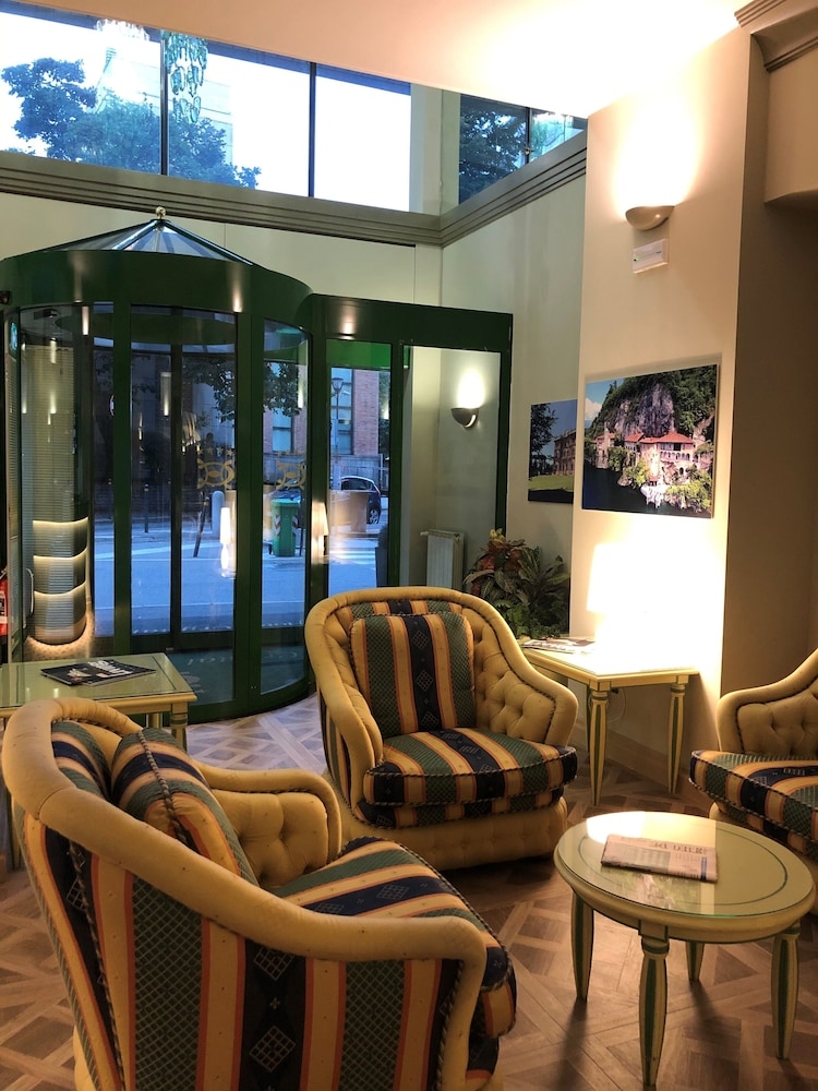 内部エントランス