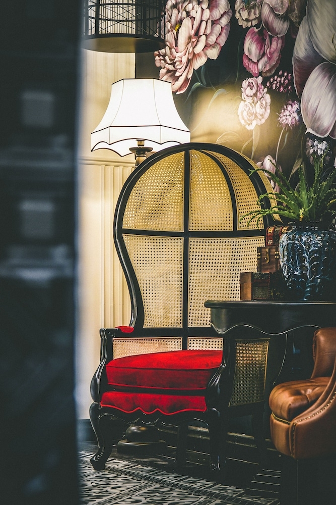 ロビーラウンジ