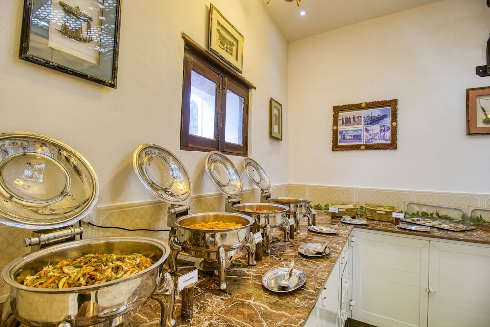 朝食ビュッフェ