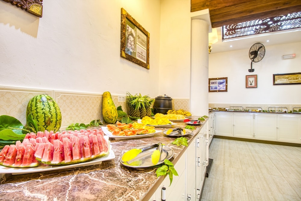 朝食ビュッフェ