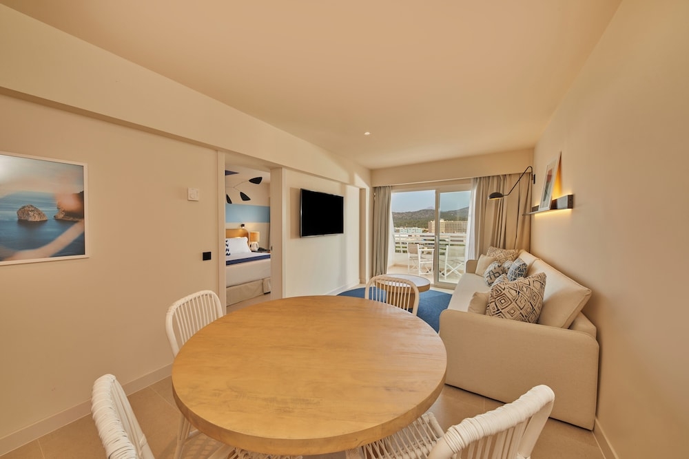 ダイニングルーム