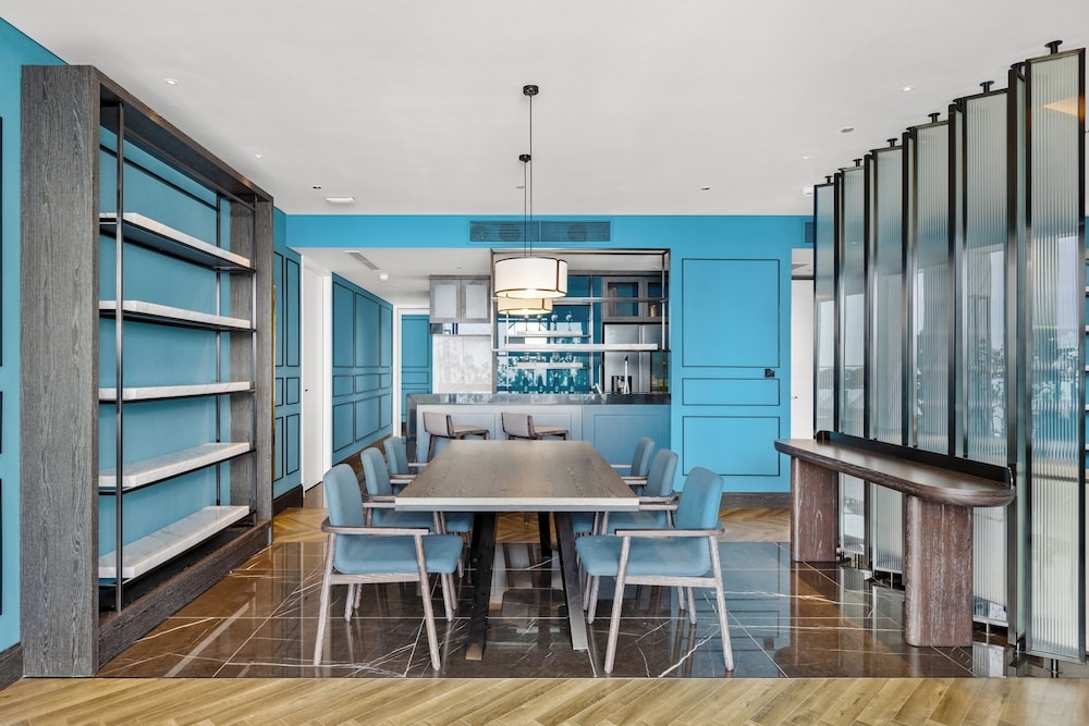 ダイニングルーム