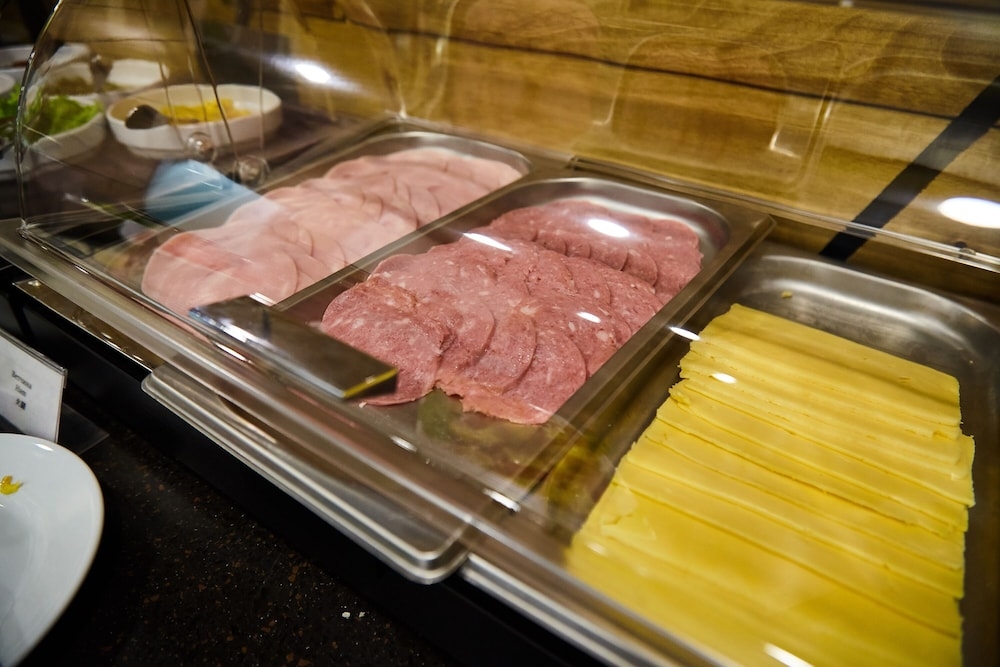 朝食ビュッフェ