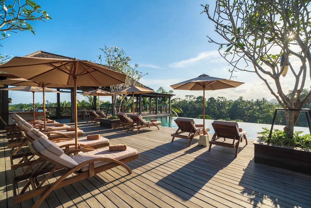 インフィニティ プール