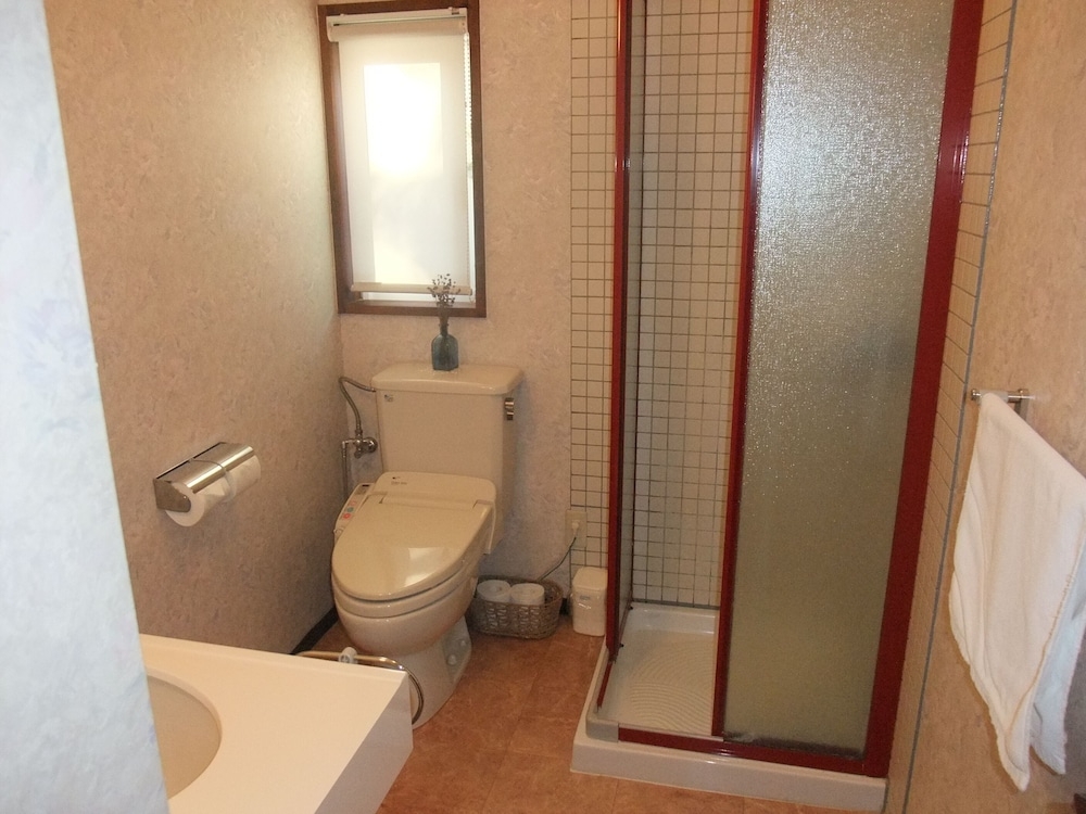 バスルームのシャワー