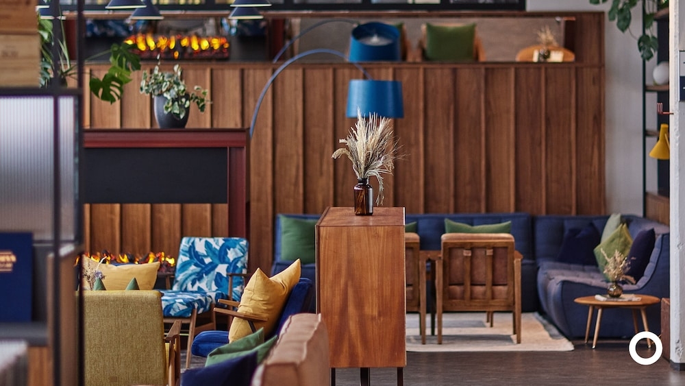 ロビー応接スペース