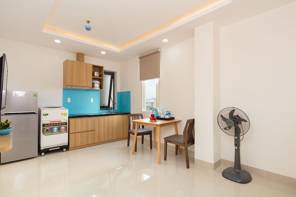 客室内のダイニングエリア