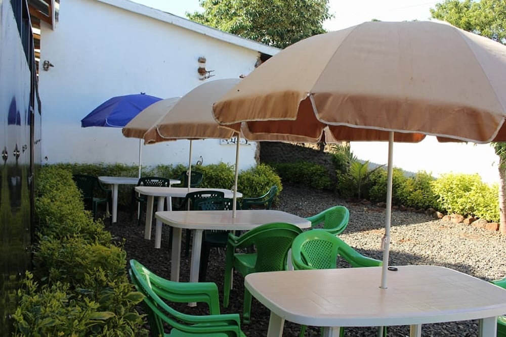 屋外ダイニングエリア