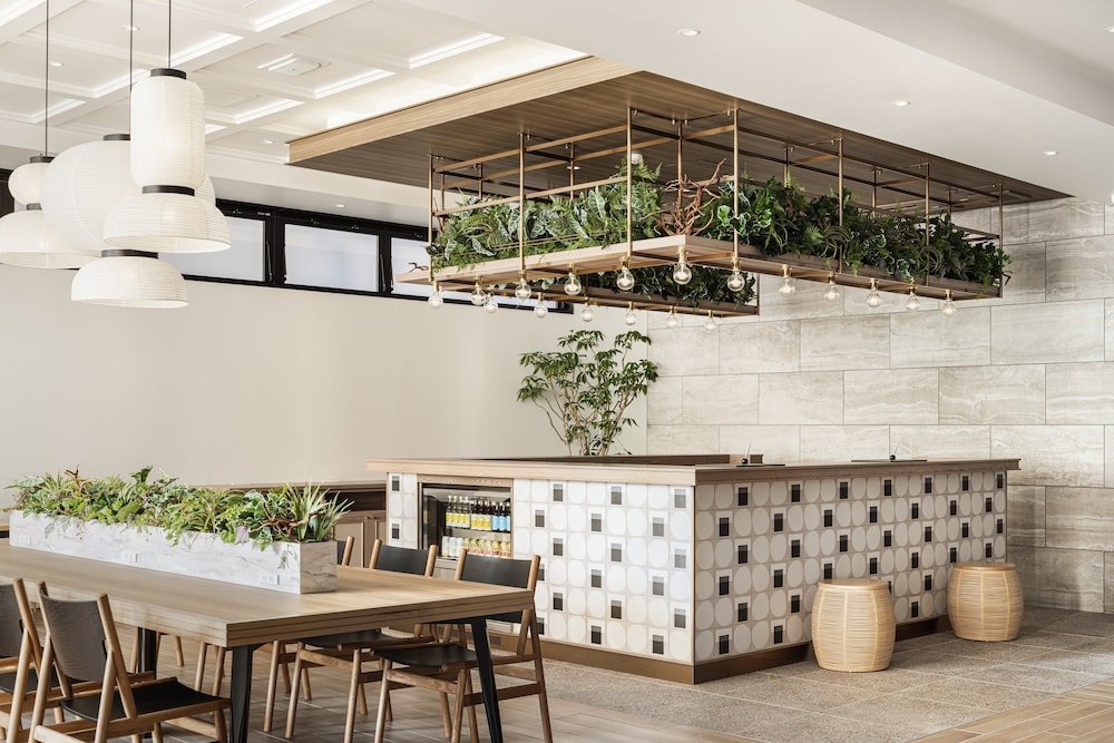 チェックイン / チェックアウト キオスク