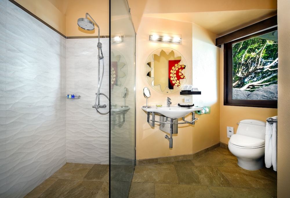 バスルームのシャワー