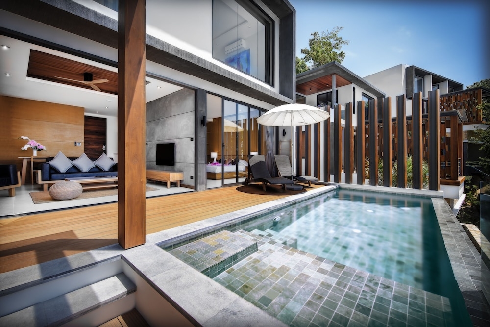 プライベートプール