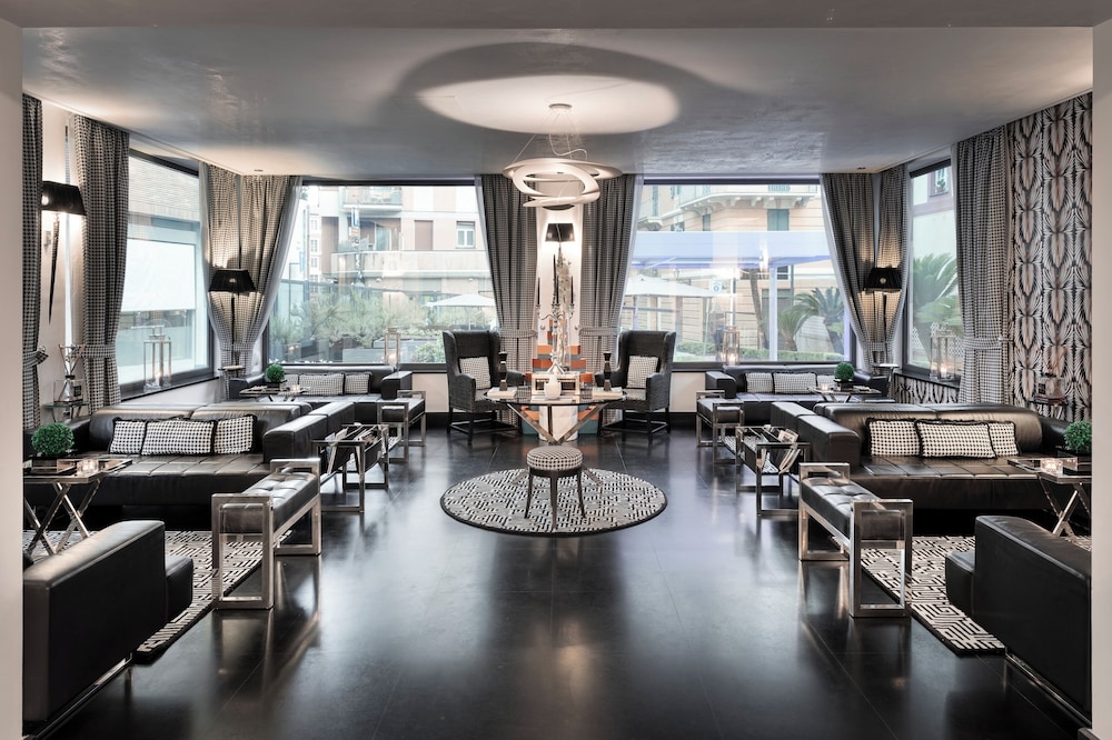 ロビー応接スペース