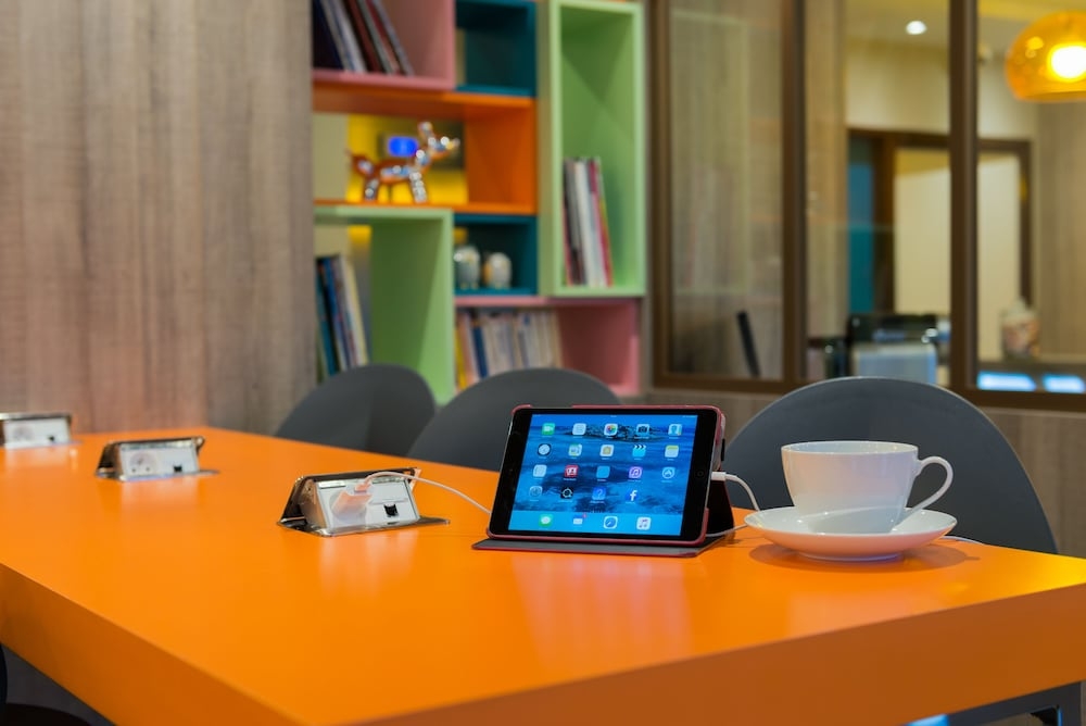 ロビーラウンジ