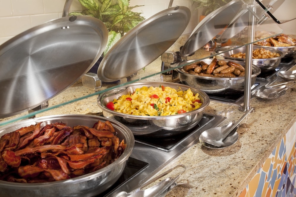 朝食ビュッフェ