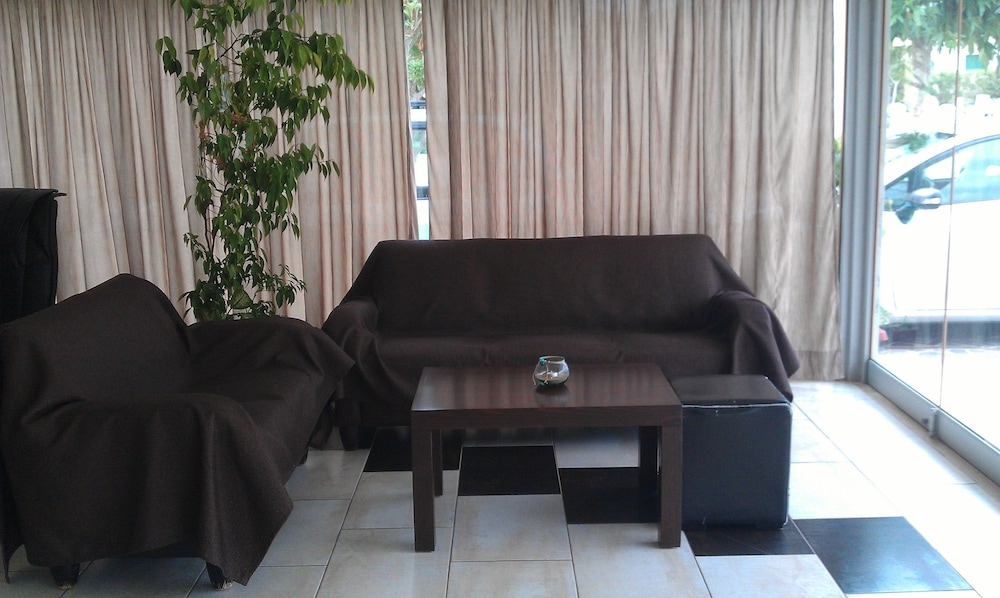 ロビーラウンジ