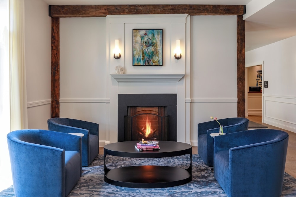 ロビー応接スペース